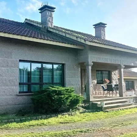 Holiday home A Eira De Salvador *